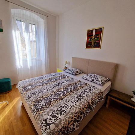 Downtown Apartment Nora Сплит Экстерьер фото